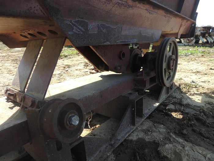 Used Vibrating conveyor