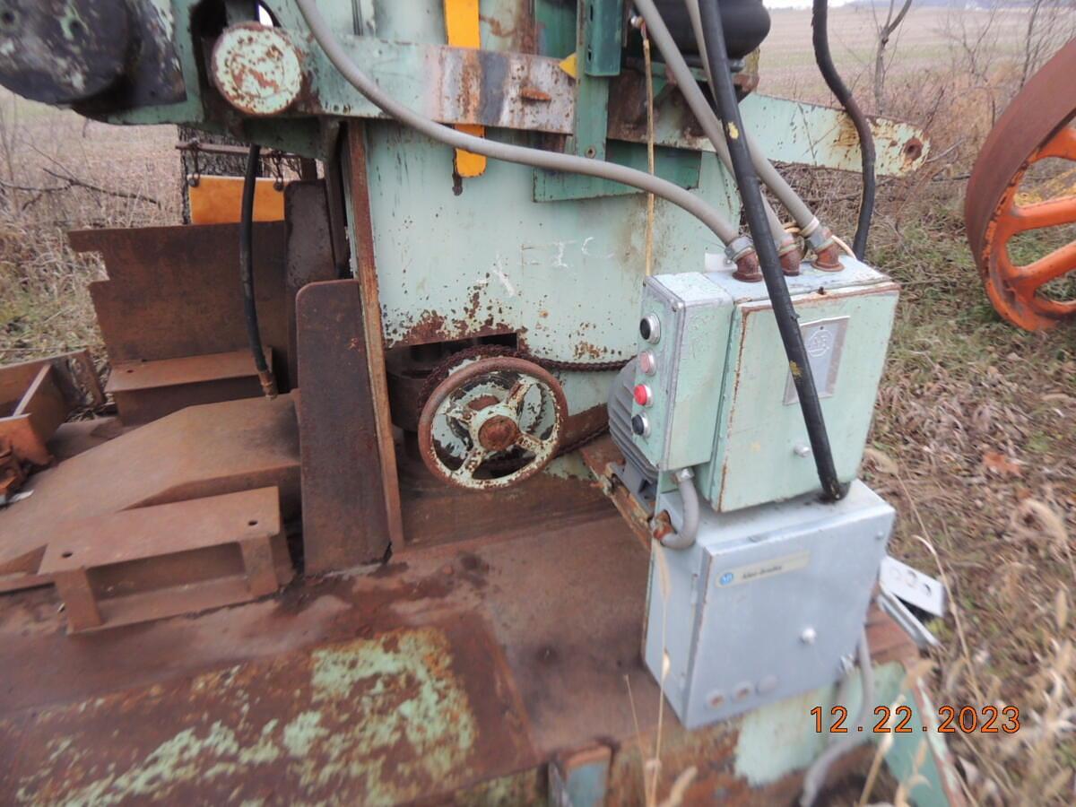 Used SALEM BAND HEADRIG