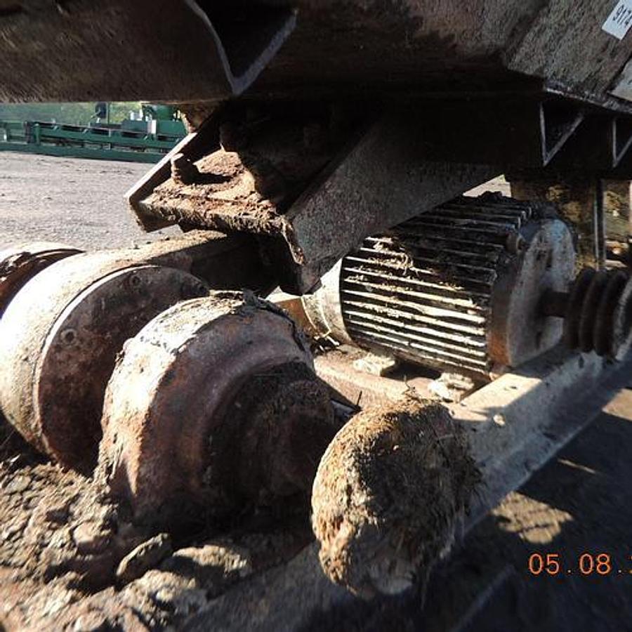 Used Vibrating Conveyor