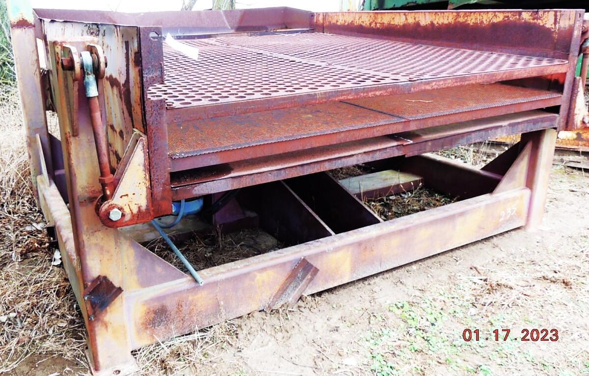 Used Fulghum Shaker Screen