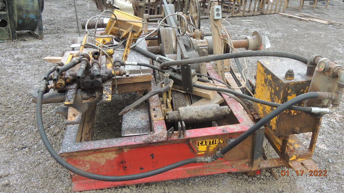 Used RENCO CIRCLE MILL