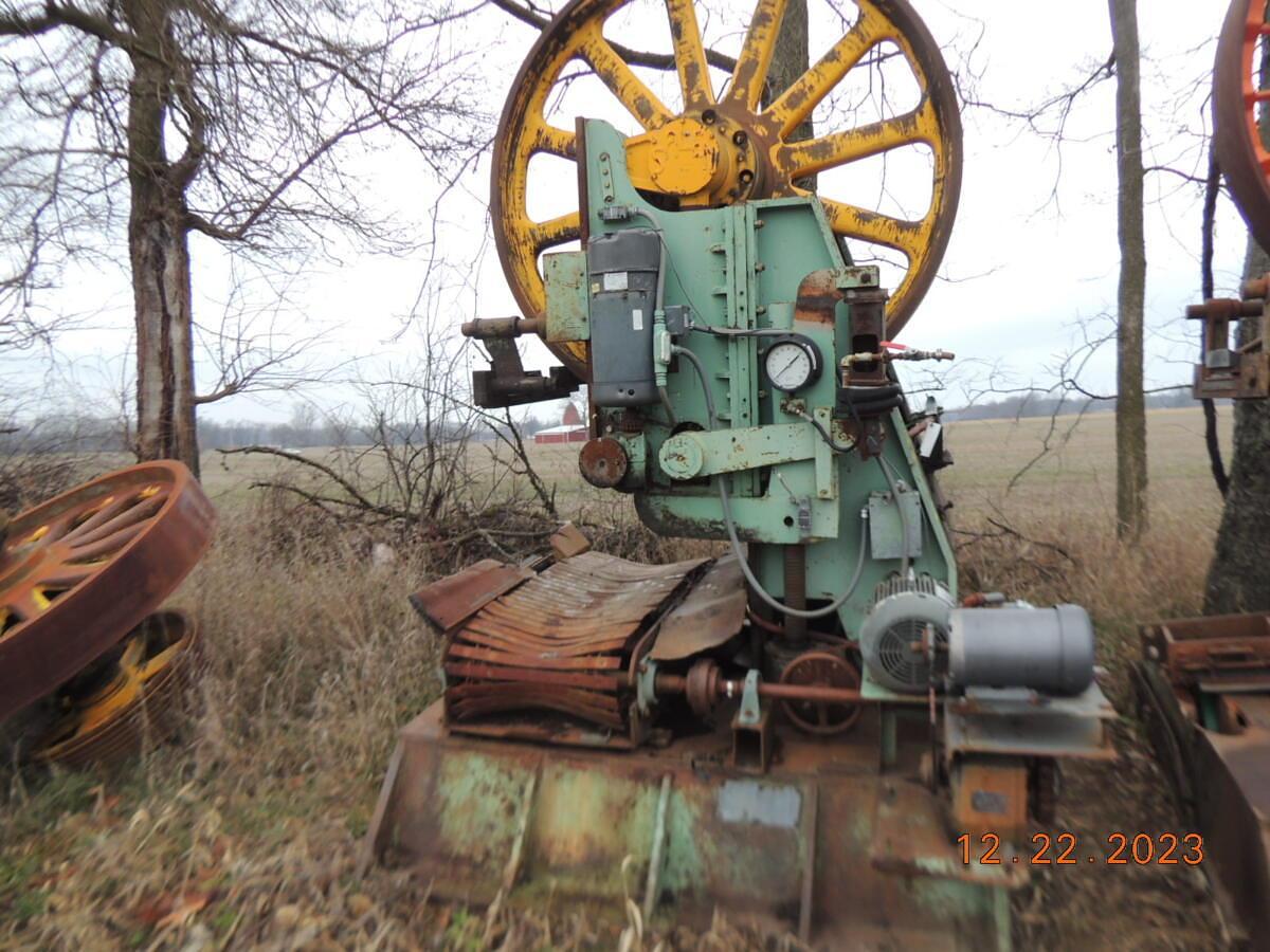 Used SALEM BAND HEADRIG