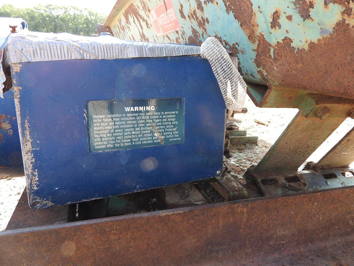 Used Vibrating Conveyor