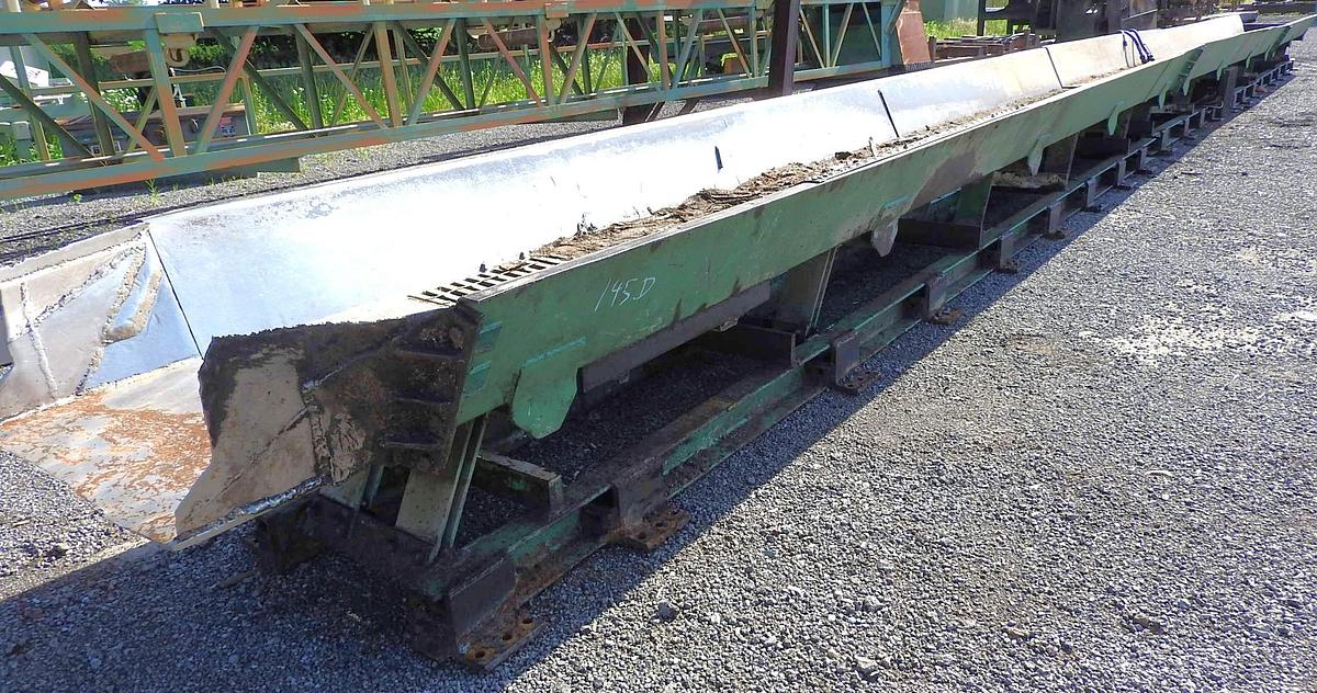 Used Vibrating Conveyor