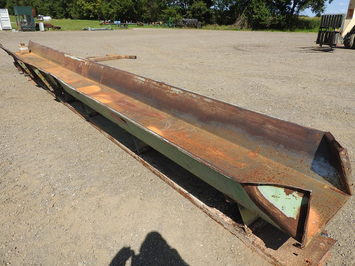 Used Vibrating Conveyor