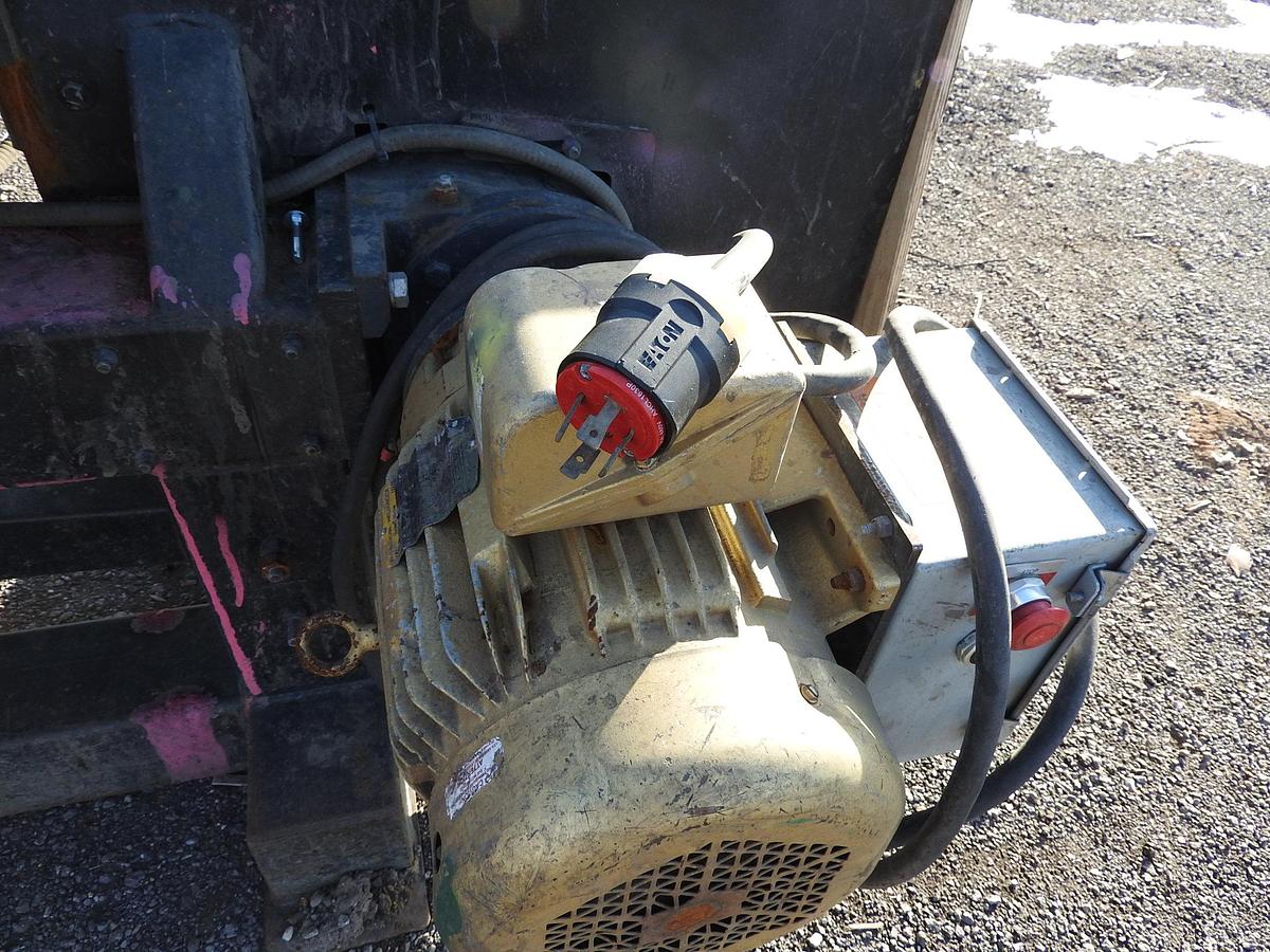 Used Pallet Dismantler