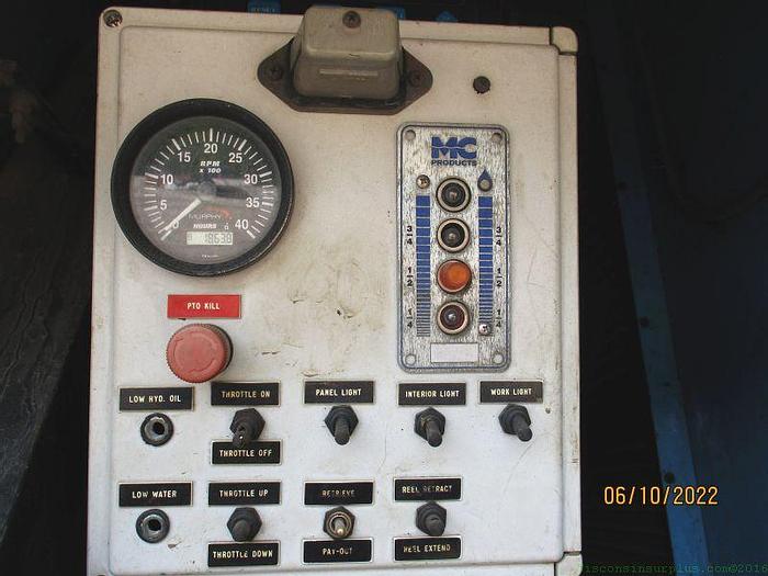 Used 2004 Freightliner M2-106