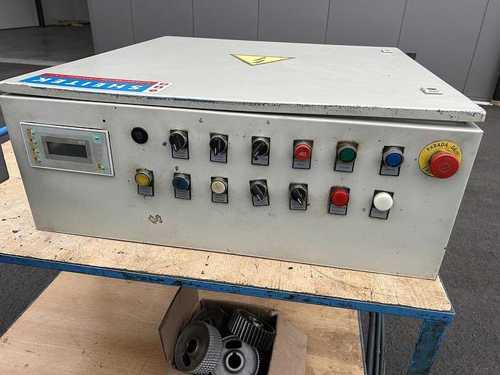 Used Moulurière Leadermac Speedmac 826 + Empileur Sheitek