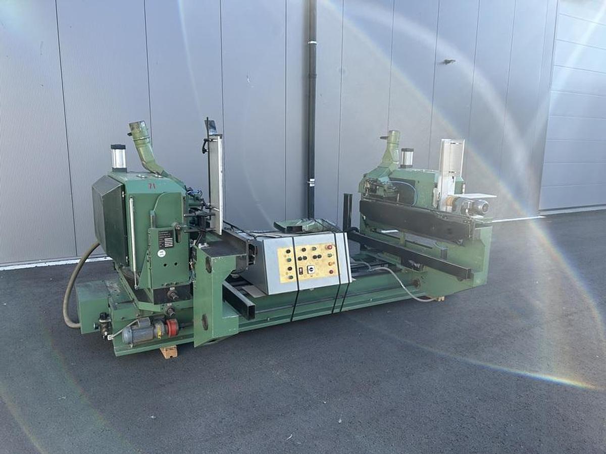 Used Tenonneuse double tenons ronds HELMA