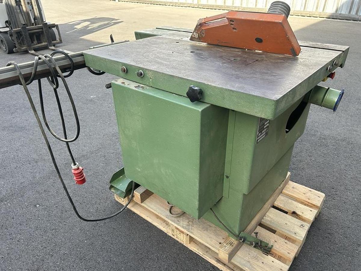 Used Scie circulaire inclinable Guilliet