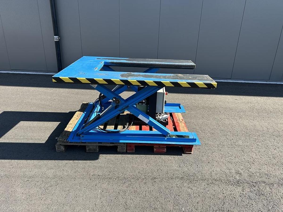 Used Table élévatrice INTERLIFT 1250kg