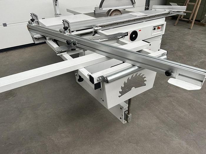 D'occasion Scie à format SOCOMEC