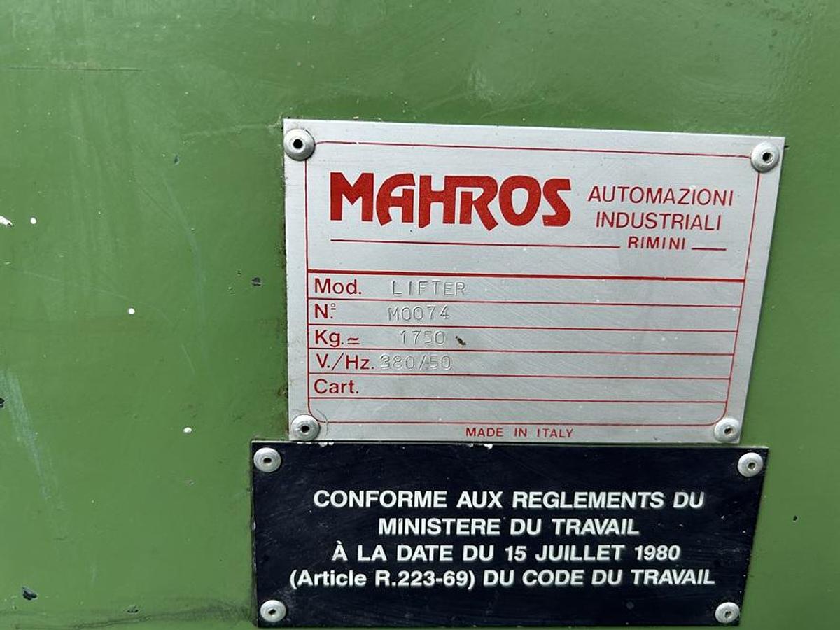 Used Potence avec ventouse de levage MAHROS pour panneaux