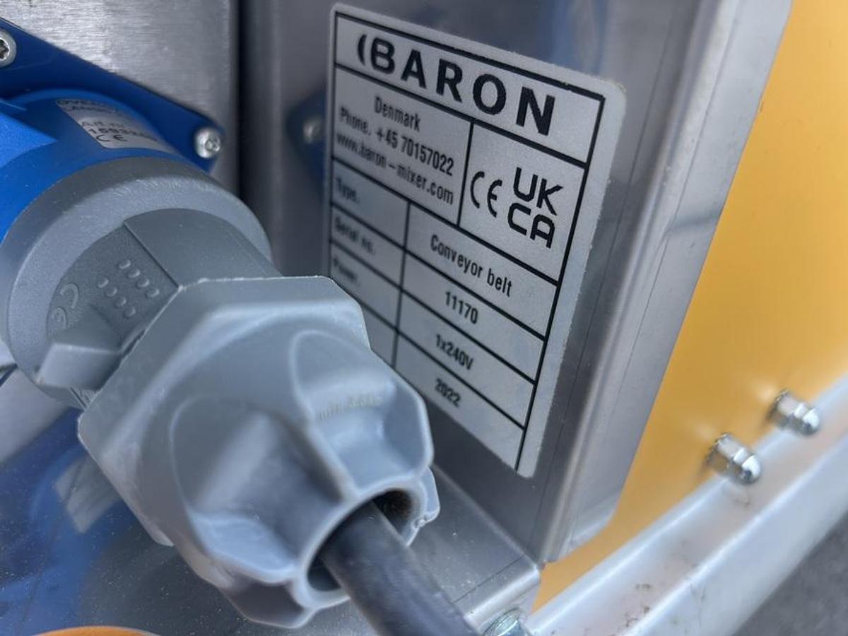 Used Convoyeur à tapis BARON CU300