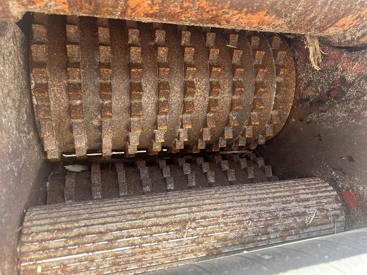 Used Broyeur Déchiqueteur à déchets ZENO 400/200