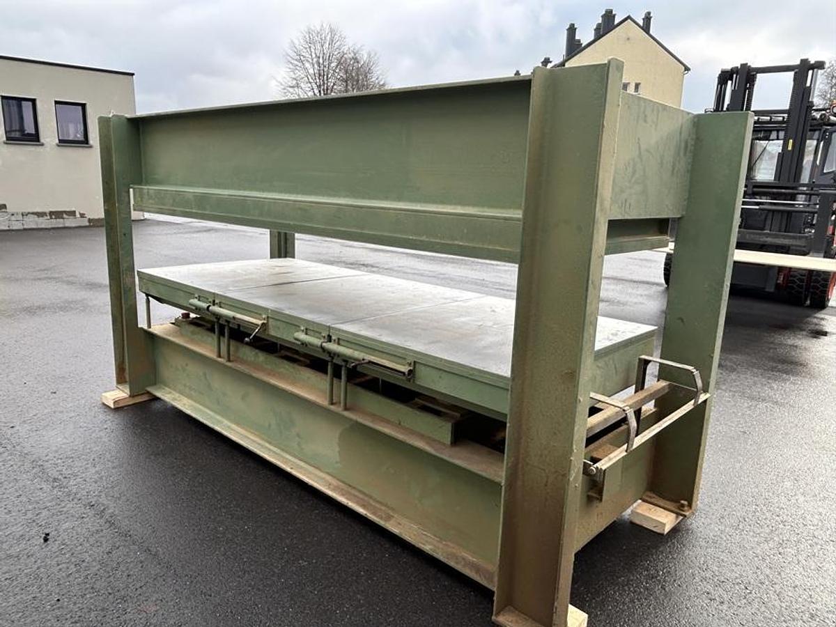 Used Presse à plaquer OTT 300/125