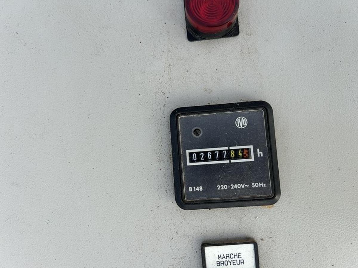 Used Broyeur à déchets WEISS CR25-225