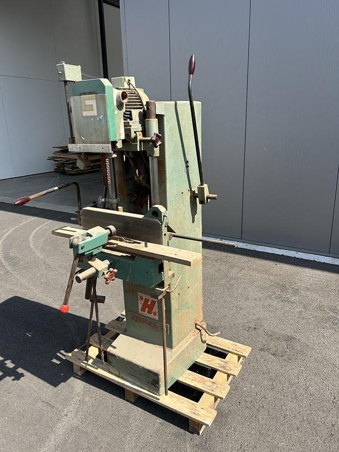 Used Mortaiseuse à chaine SAUTEREAU