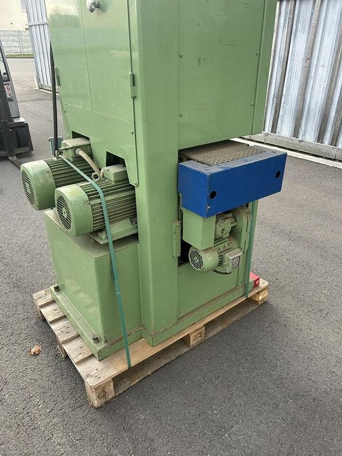Used Ponceuse large bande BOERE TKS300