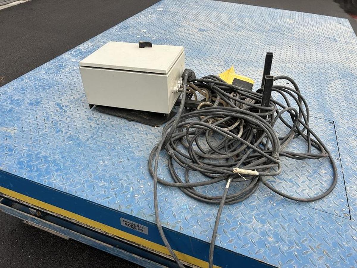 Used Table élévatrice SEPM 300cm/200cm