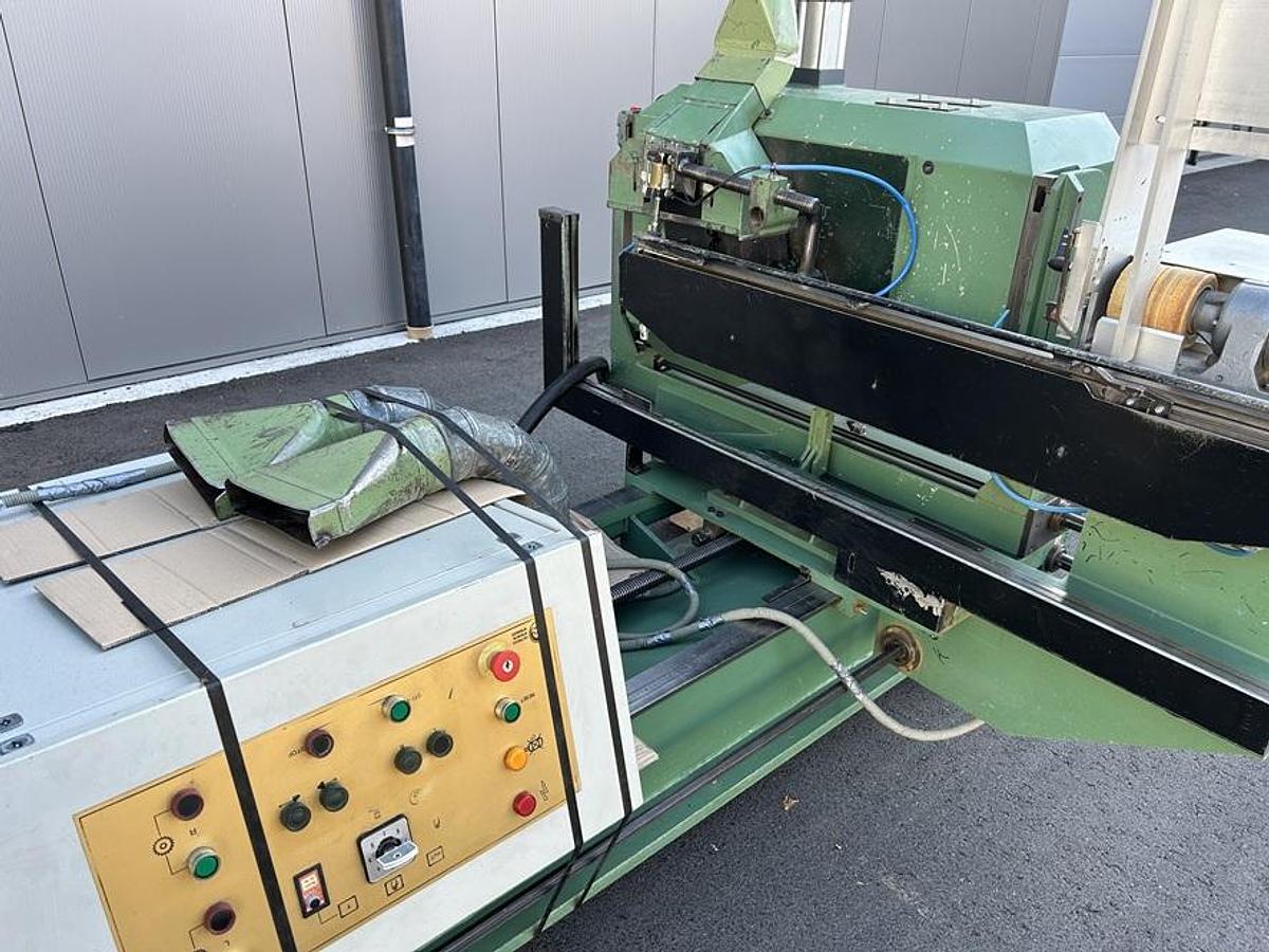 Used Tenonneuse double tenons ronds HELMA