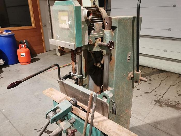 Utilisé Mortaiseuse à chaine SAUTEREAU