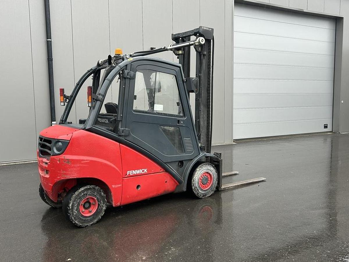 Used Chariot élévateur LINDE FENWICK HD30