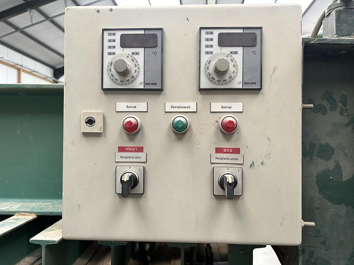 D'occasion Presse à plaquer JOSS