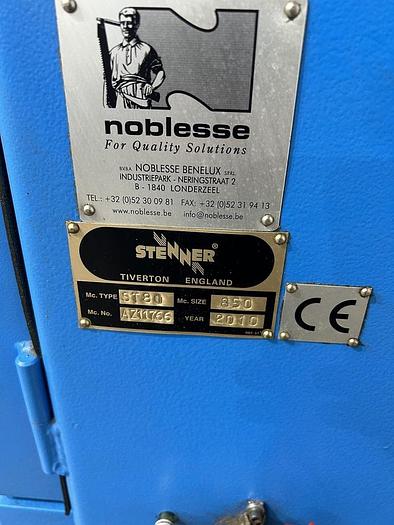 Utilisé Scie à ruban avec entraineur dédoubleur Stenner