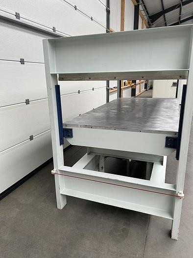 Utilisé Presse à plaquer CMC PF20