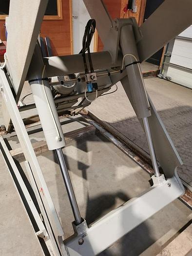 Utilisé Table élévatrice BOLZONI 3000KG