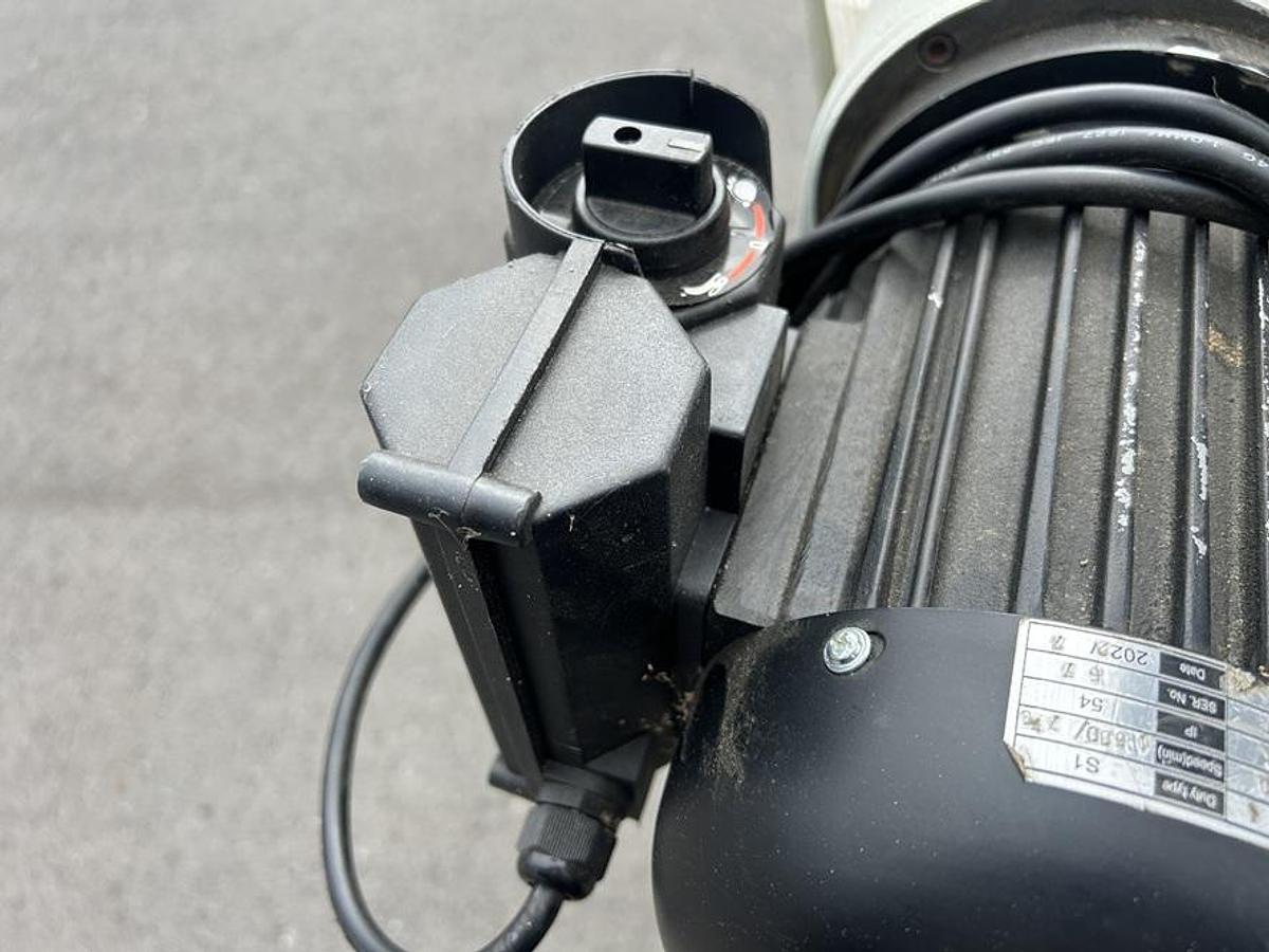 Used Scie à ruban dédoubleur MEBER SR-R1 900