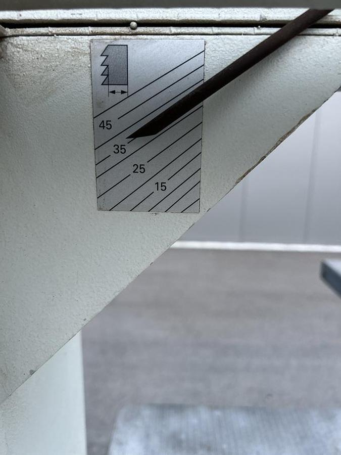 Used Scie à ruban CHAMBON TYPE 800