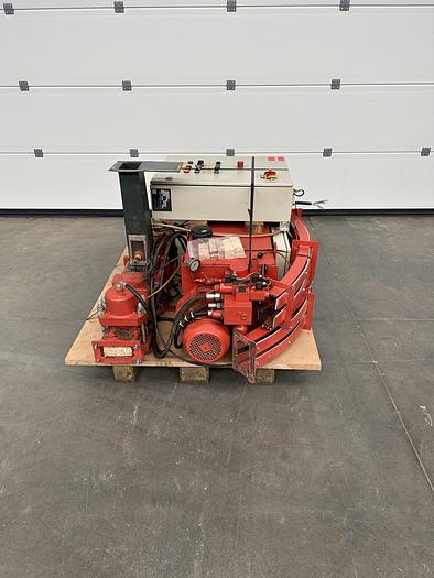 D'occasion Presse à briquettes Spanex SHB40