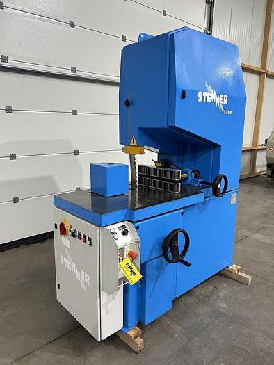 Utilisé Scie à ruban avec entraineur dédoubleur Stenner