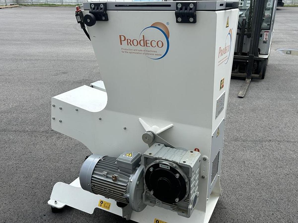 Used Broyeur à déchets PRODECO M-0