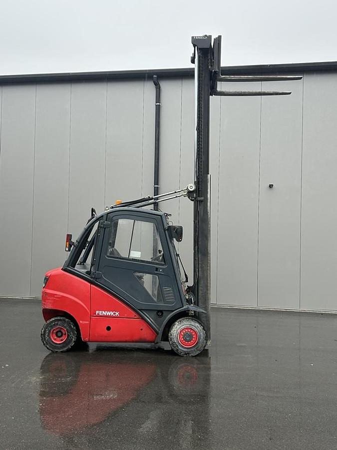 Used Chariot élévateur LINDE FENWICK HD30