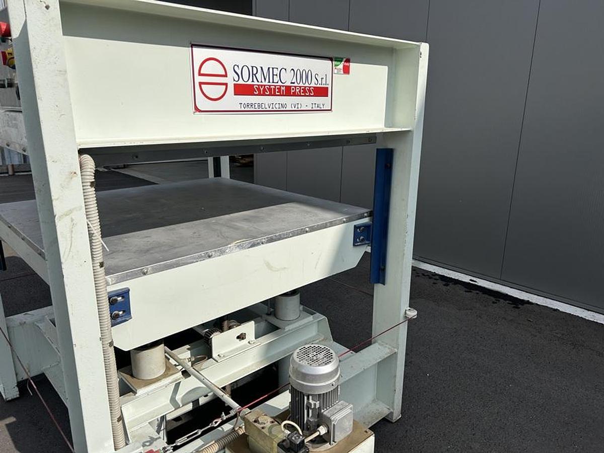 Used Presse à plaquer SORMEC