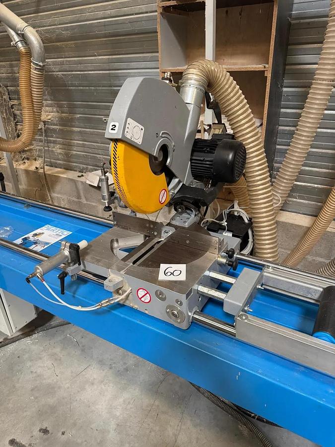 Used Scie double commande numérique PERTICI IP403