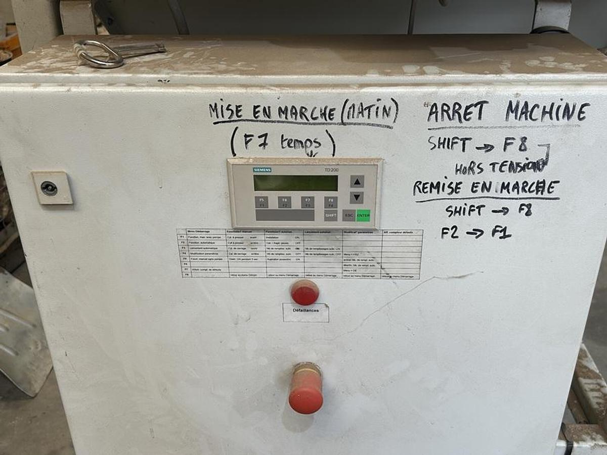 Used Filtration + presse à briquettes SPANEX SHB 40K2