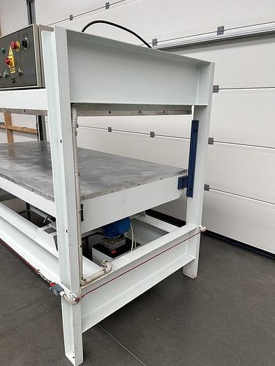 Utilisé Presse à plaquer CMC PF20