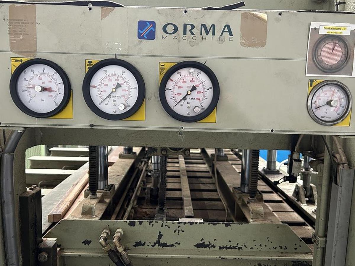 Used Presse à panneauter ORMA LS/R25/13 + Encolleuse SC2R-300