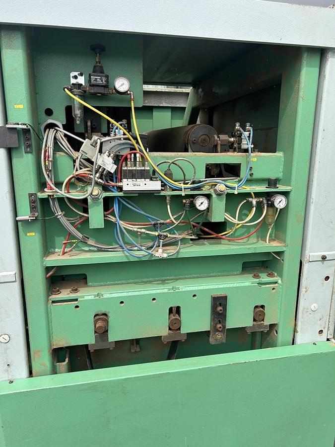 Used Ponceuse large bande KUNDIG TOPIQ