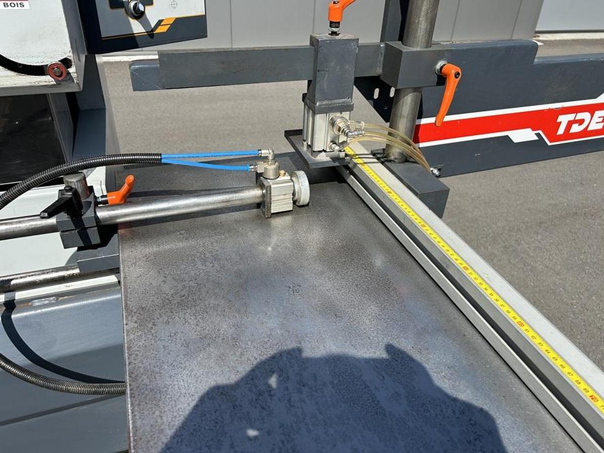 Used Tenonneuse à dérouleurs CHAMBON-GUILLIET TDE 04