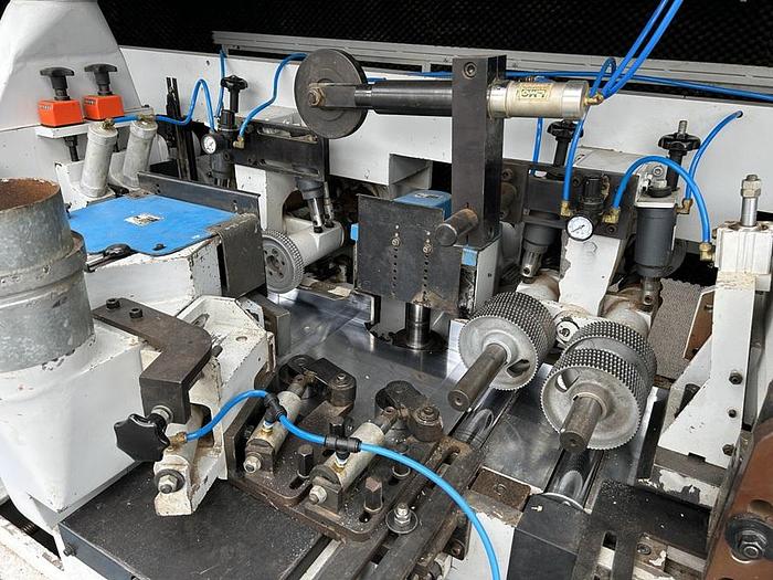 Used Moulurière Leadermac Speedmac 826 + Empileur Sheitek