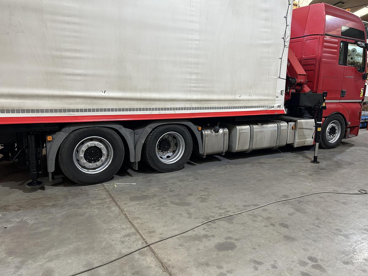 Used Camion grue MAN TGX 26.480