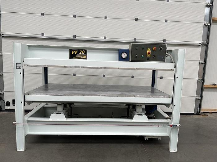 Utilisé Presse à plaquer CMC PF20