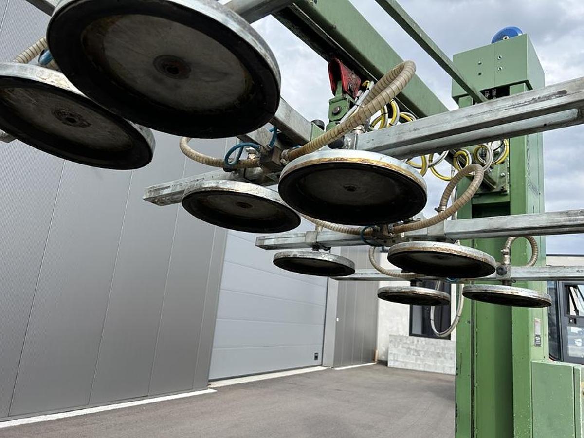 Used Potence avec ventouse de levage MAHROS pour panneaux