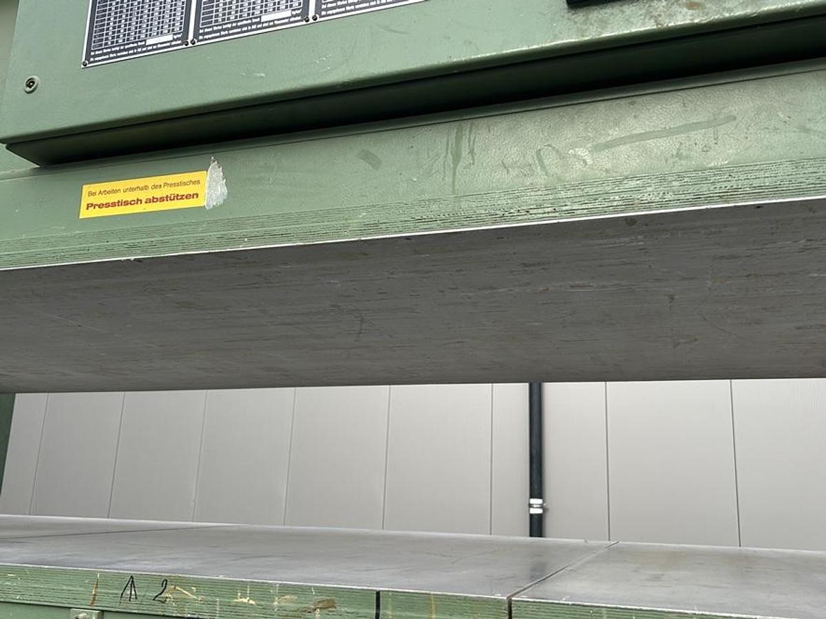 Used Presse à plaquer OTT 300/125