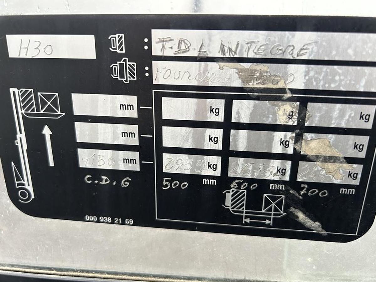 Used Chariot élévateur LINDE FENWICK HD30